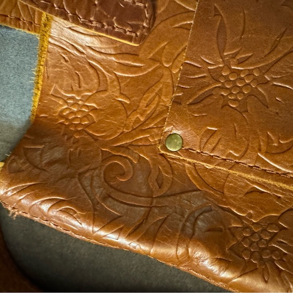 Used Portland Leather Goods Meadow Mini Crossbody Tote Leather Snap Closure - Picture 9 of 9